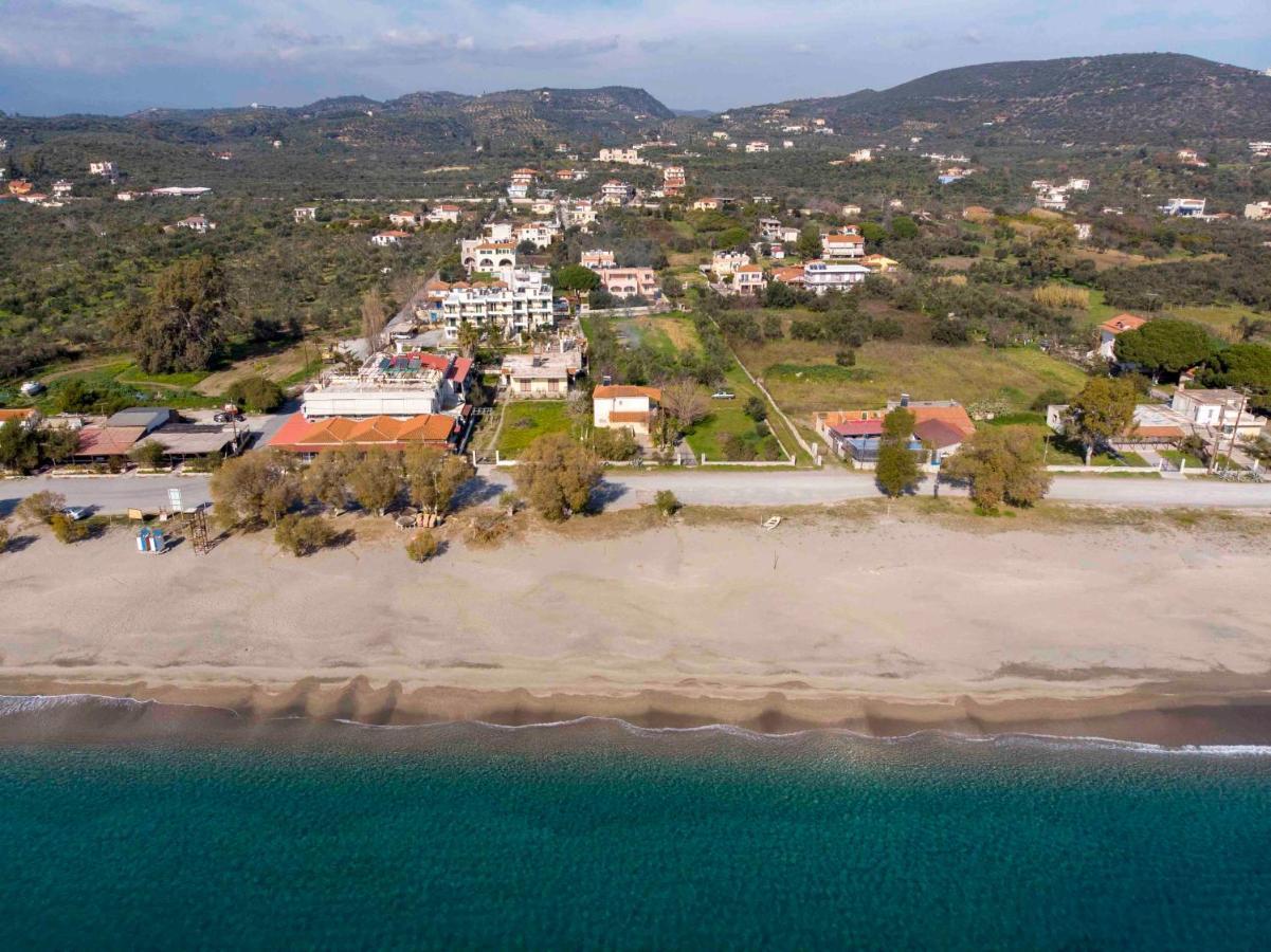 Laconian Collection Mavrovouni Beach House Gytheio Exterior foto